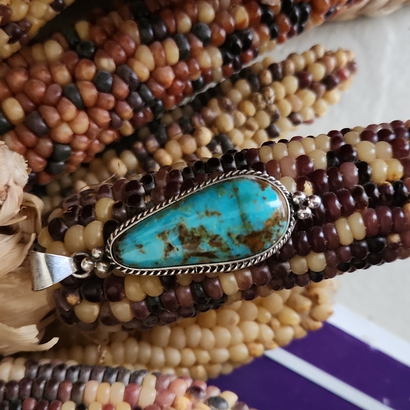 Gorgeous Native American Navajo Turquoise and Sterling Pendant 💙 - Picture 5 of 10